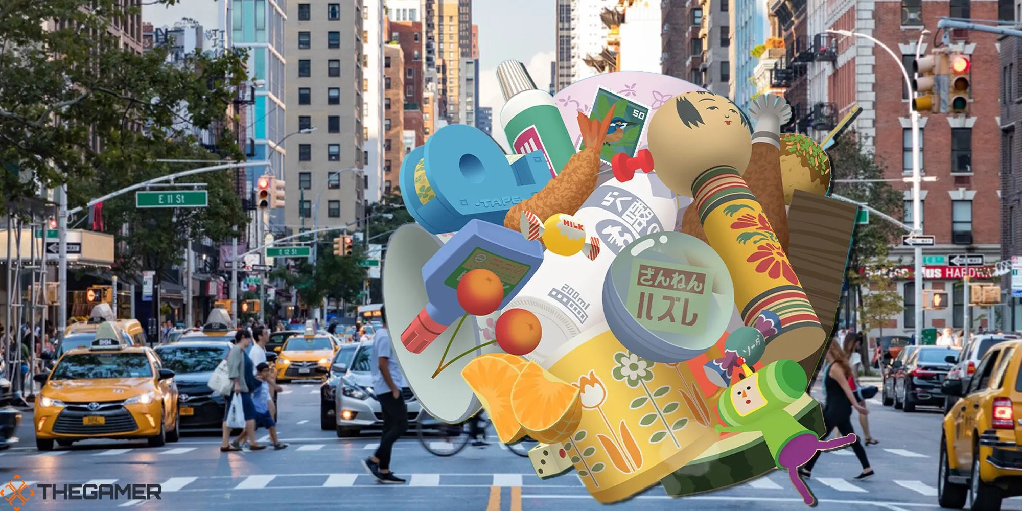 Hoàng tử lăn Katamari trên đường phố New York, minh họa ý tưởng các vật thể có thể thu gom.