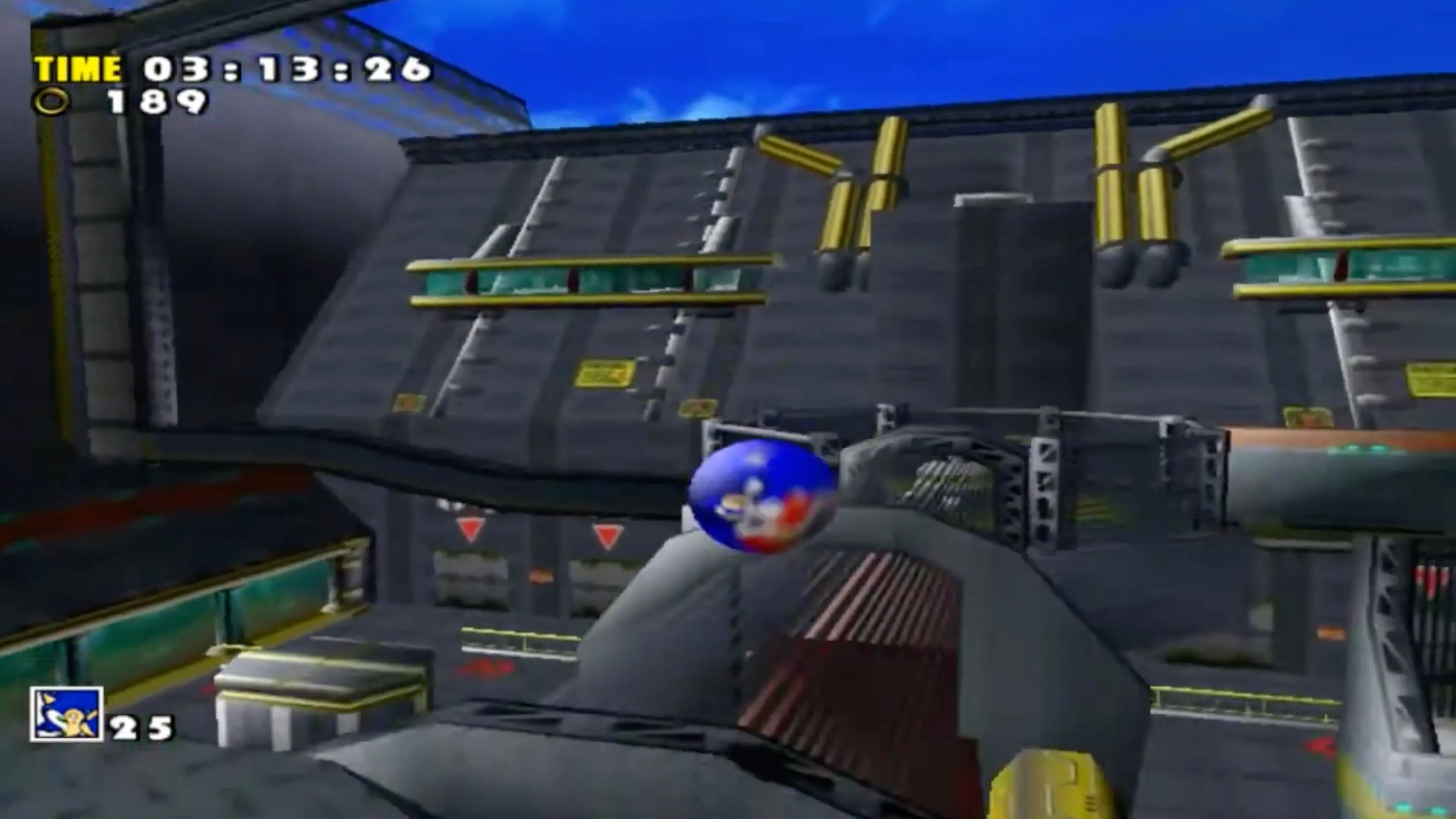 Tails và Amy Rose trong một phân cảnh của Sonic Adventure