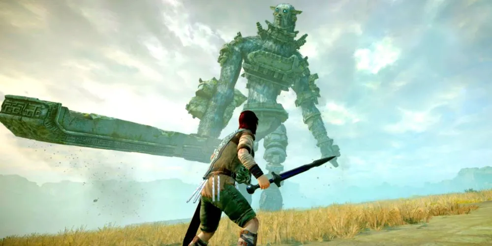 Wander đứng trước một Colossus khổng lồ, chuẩn bị cho trận chiến trong Shadow of the Colossus